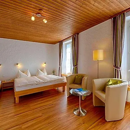 Neuhaus Golf-&strandhotel Unterseen