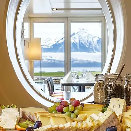 Neuhaus Golf-&strandhotel Unterseen