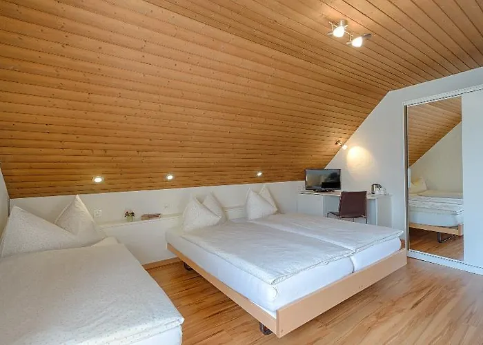 Hotel Neuhaus Golf- & Strandhotel Unterseen