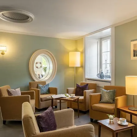 Neuhaus Golf- & Strandhotel Otel 3*