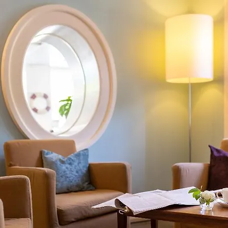 Neuhaus Golf- & Strandhotel Unterseen