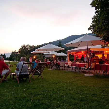 Hotel Neuhaus Golf- & Strandhotel Unterseen