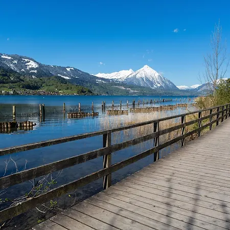 Neuhaus Golf- & Strandhotel Hotel Unterseen